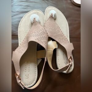 NWT Lauren Conrad Flat Nude Sandals Sz XL